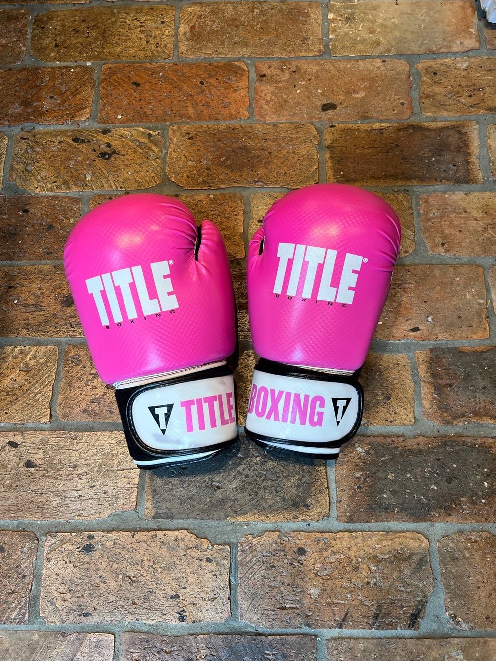 TITLE Premier Leather Pink Boxing Gloves - Size Medium